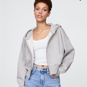GAP Light Gray Fleece-Lined cropped style Hoodie extremely soft fleece inside